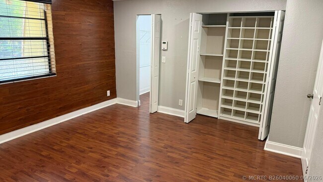 Building Photo - 1114 NW 79th Dr