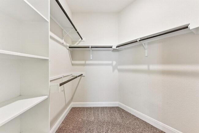 Building Photo - 5708 Viejo Dr