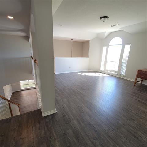 Building Photo - 5400 Meadow Valley Dr