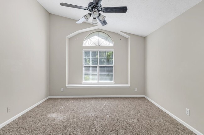 Building Photo - 710 Osprey Dr