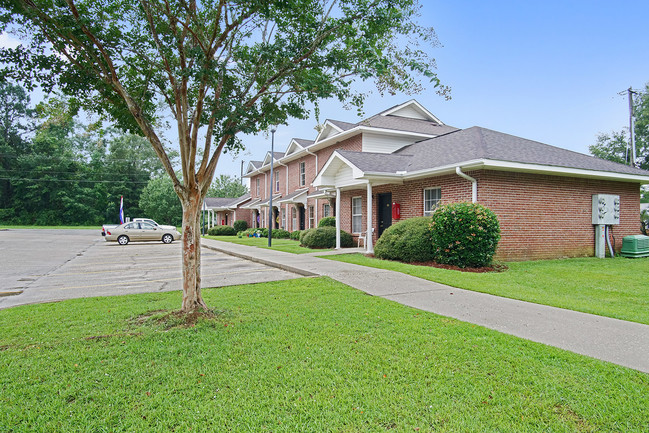 Building Photo - Harbor Crossing