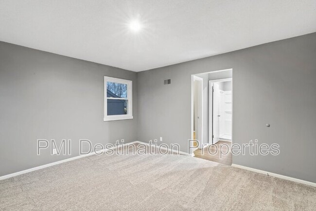 Building Photo - 16306 W 141st Terrace