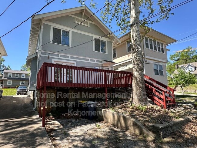 Building Photo - 5105 Walnut St