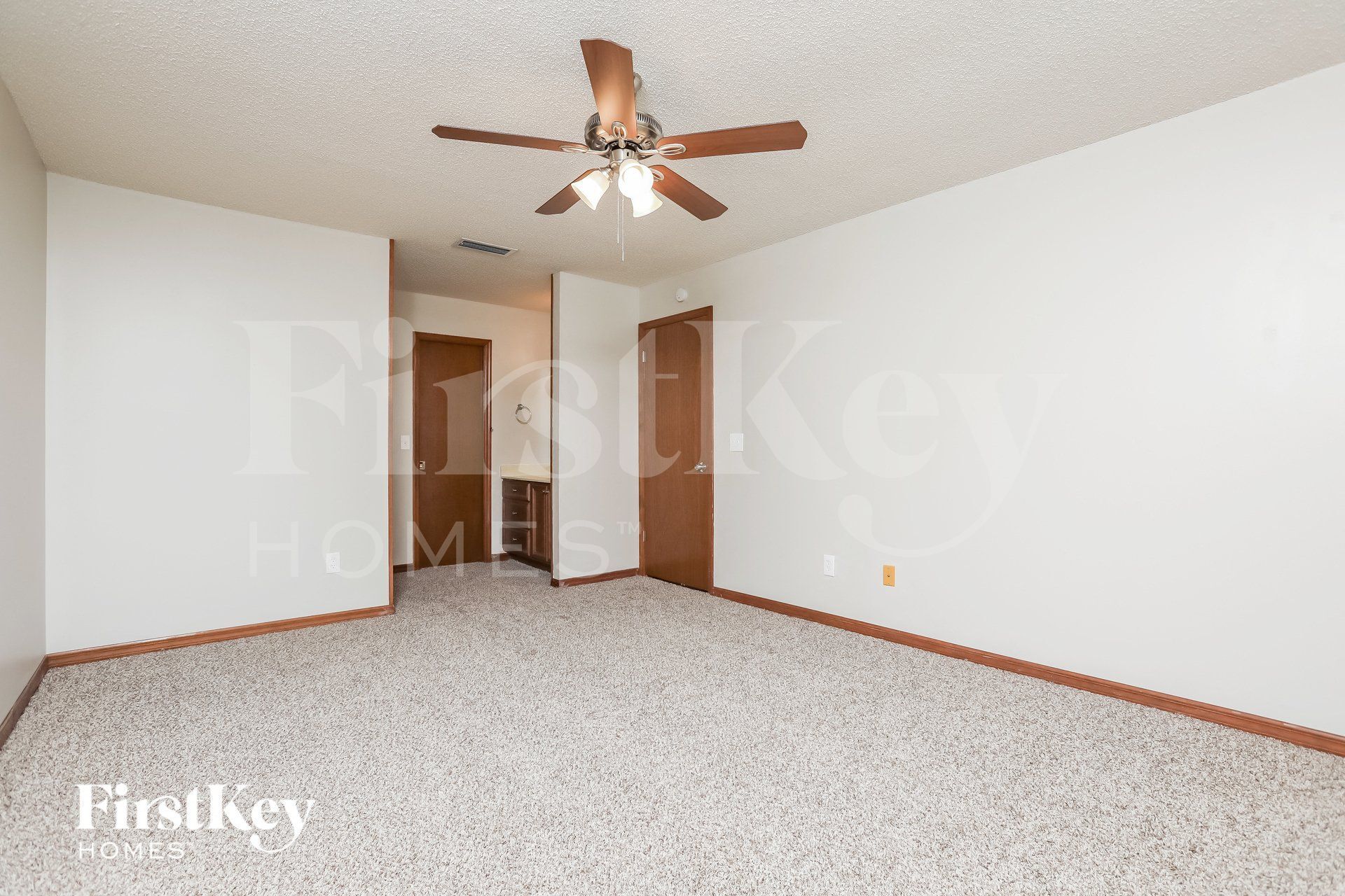 Building Photo - 104 Hazel Blvd