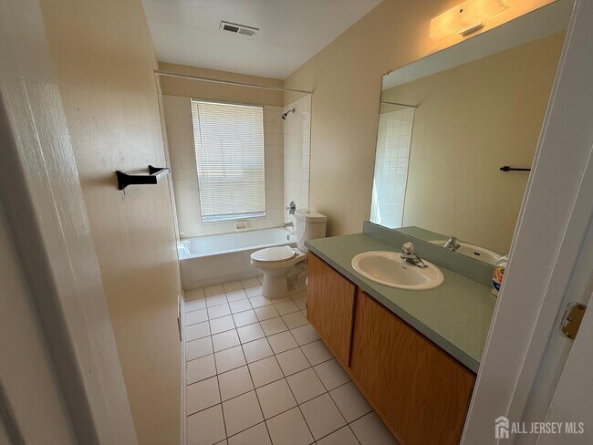 Building Photo - 1102 Stony Brook Way