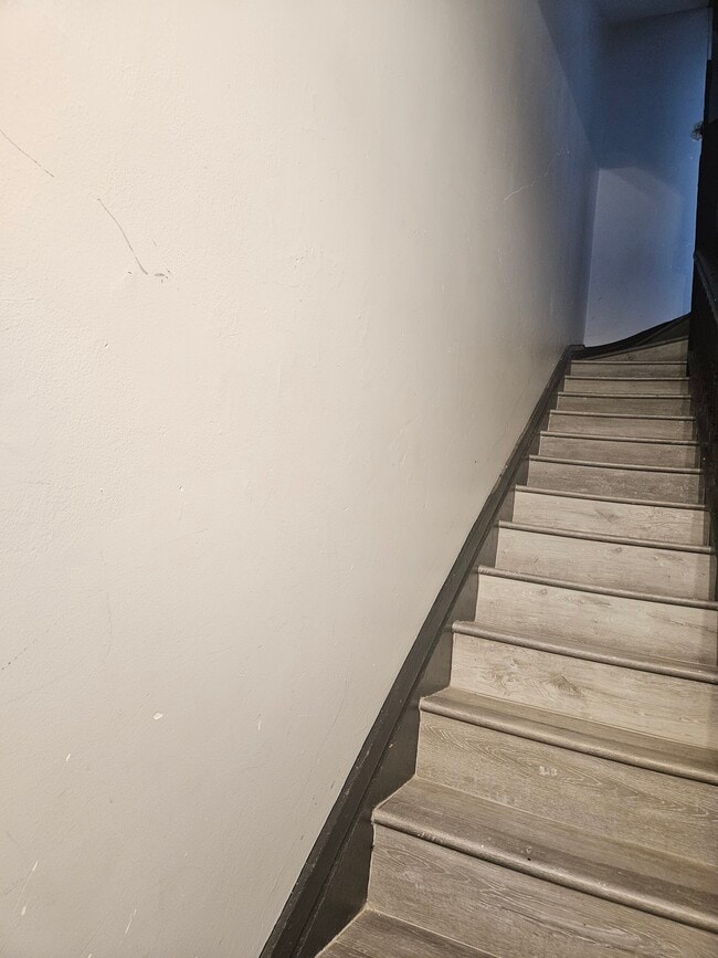 Building Photo - 1909 McCulloh St