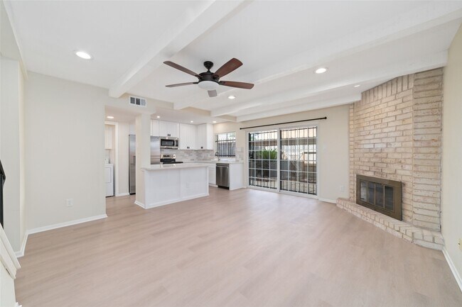 Building Photo - 14345 Misty Meadow Ln