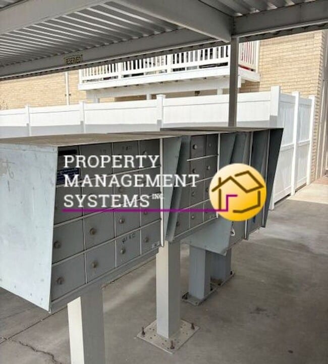 Building Photo - 2 Bedroom Condo in Millcreek!