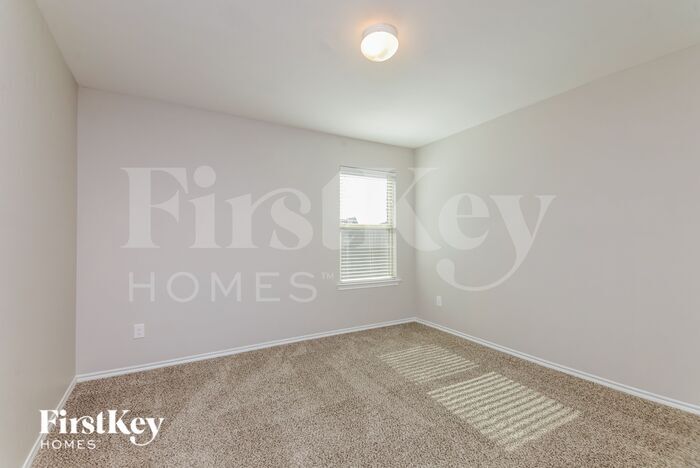 Building Photo - 1115 Riverstone Trl