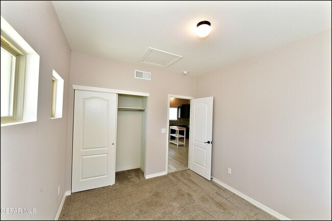 Building Photo - 14321 Bill Lazor Pkwy