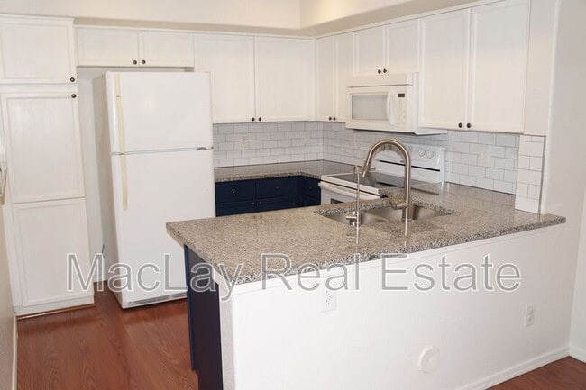 Building Photo - 1115 W Windjammer Dr