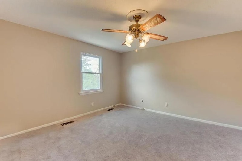 Building Photo - 4206 Highwood Dr