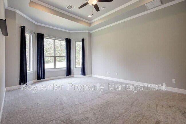 Building Photo - 15121 SE 56th St