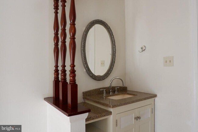 Building Photo - 8284 Mary Lee Ln