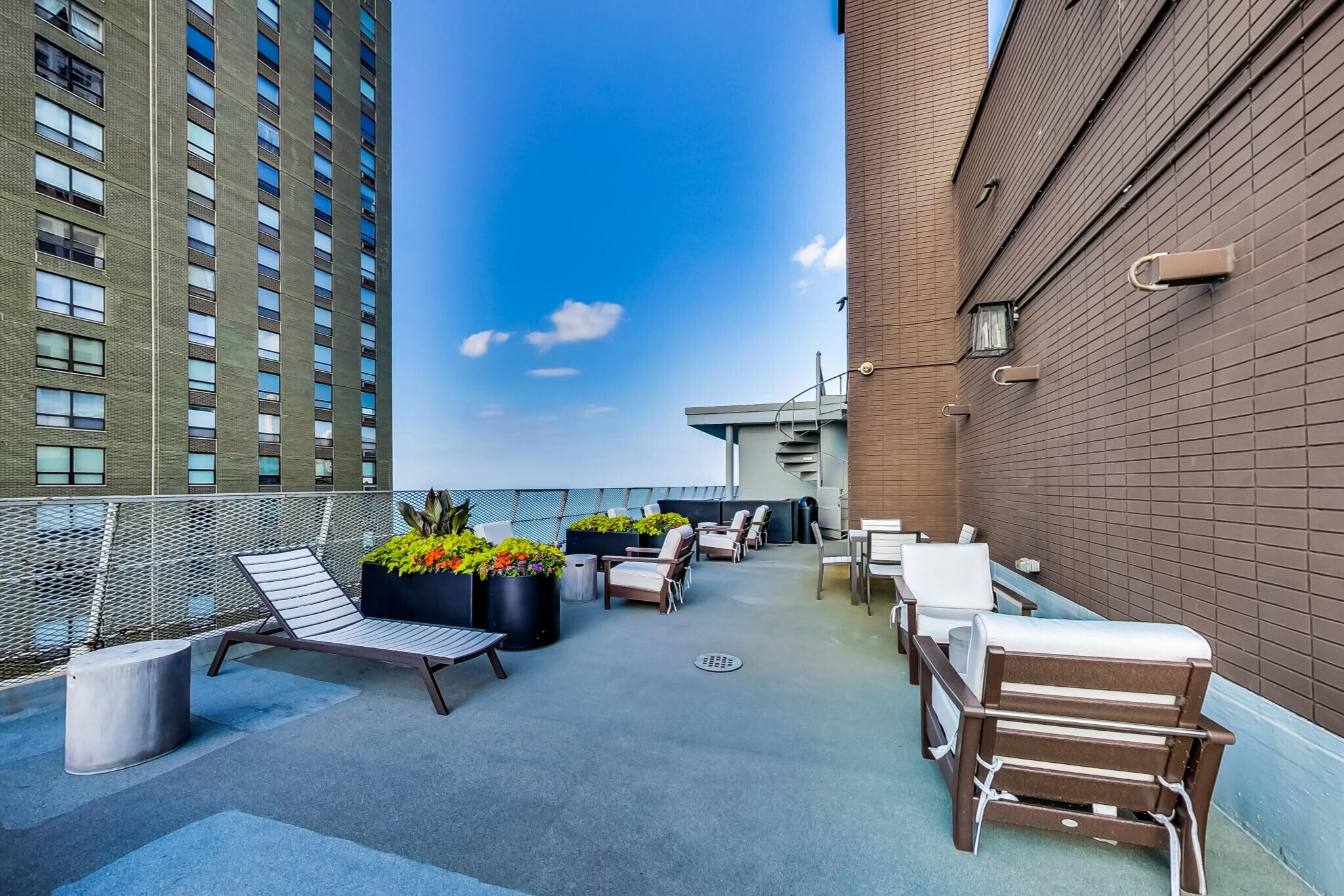 Building Photo - 1000 N Lake Shore Dr