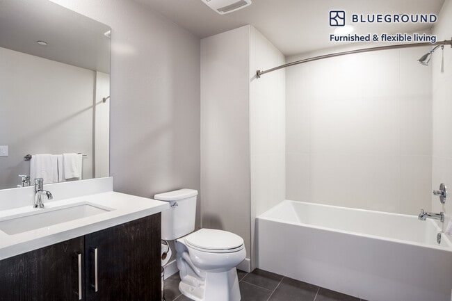 Building Photo - 10601 Washington Blvd