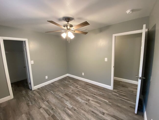 Building Photo - Gorgeous 3 BD 2 BA remodeled home availabl...