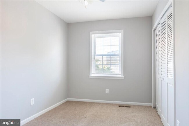 Building Photo - 9860 Hagel Cir