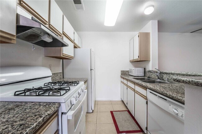 Building Photo - 2200 S Fort Apache Rd