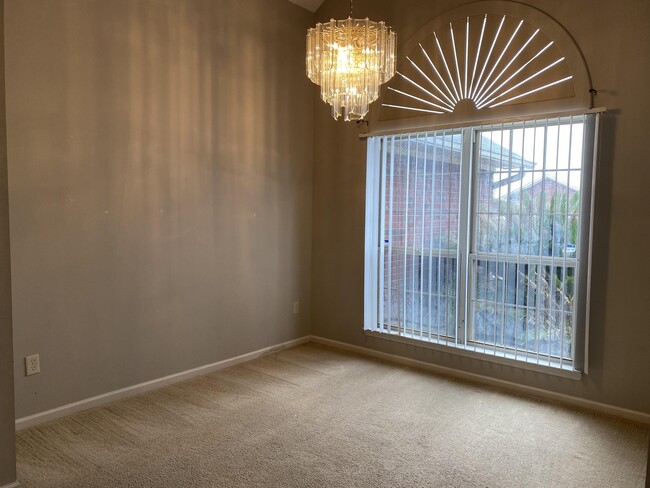 Building Photo - 167 Wayfair Ln