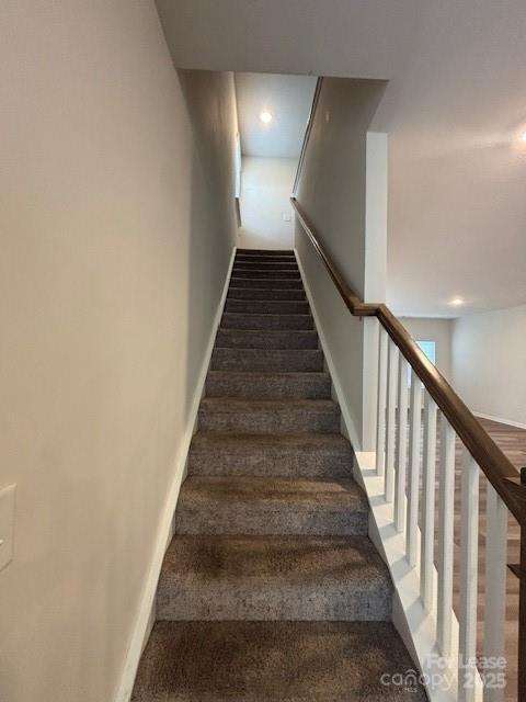 Building Photo - 204 Sagecroft Ln