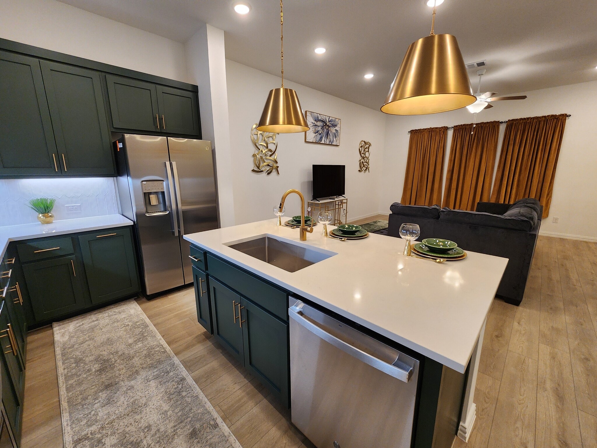 Building Photo - 632 Blue Ridge Dr