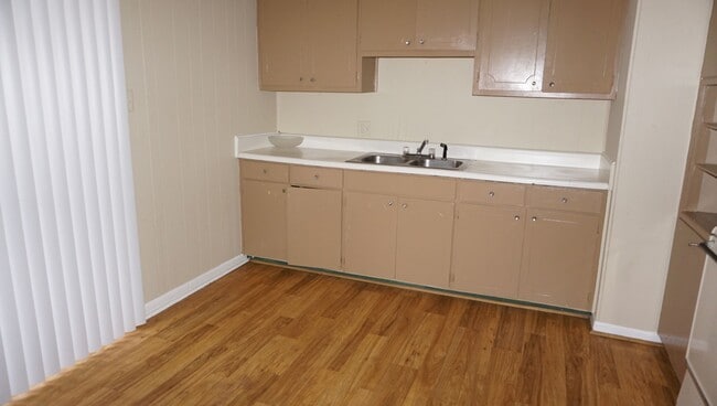 Building Photo - 3 Bedroom Home in Valdosta