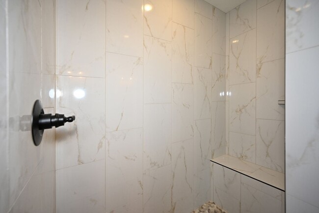 Building Photo - For Rent-Beautiful New 4 Bedroom, 3 bathro...