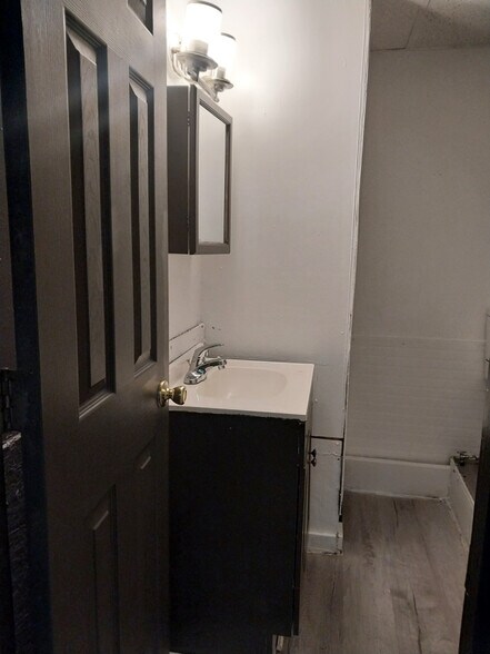 Building Photo - 712 Old Roane St