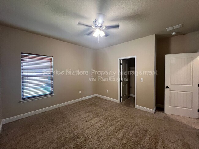 Building Photo - 5951 Palermo Dr