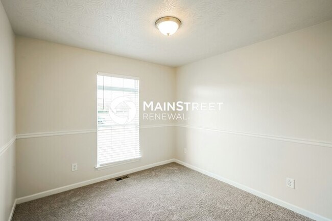 Building Photo - 4 Bedroom Pet-Friendly Home in GALLATIN, TN with Main Street Renewal