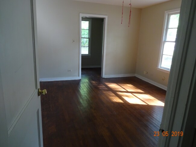 Building Photo - 3813 Harrison Street