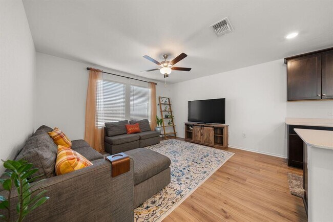 Building Photo - 7204 Sparkling Light Dr