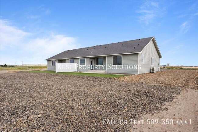 Building Photo - 13436 Rd 4 NE