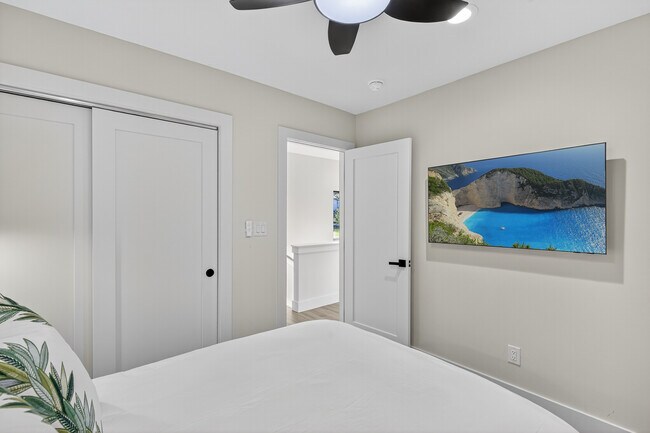 Building Photo - 820 Broken Arrow