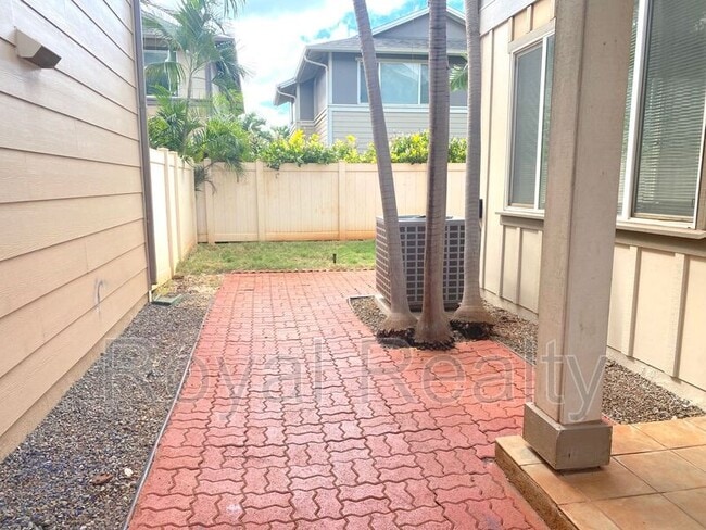 Building Photo - 91-1123 Kanela St.