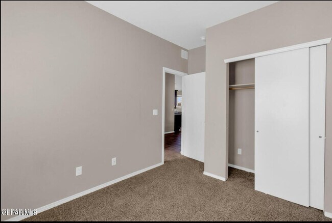 Building Photo - 11041 Gem Valley Rd