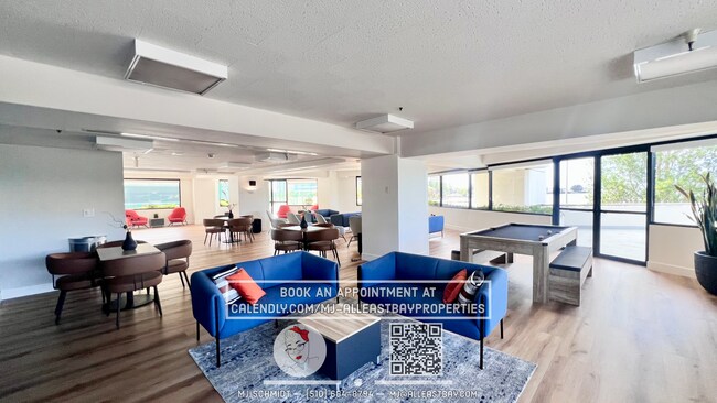 Building Photo - Views Views!!! Large 1 bdrm / 1 Bth with s...