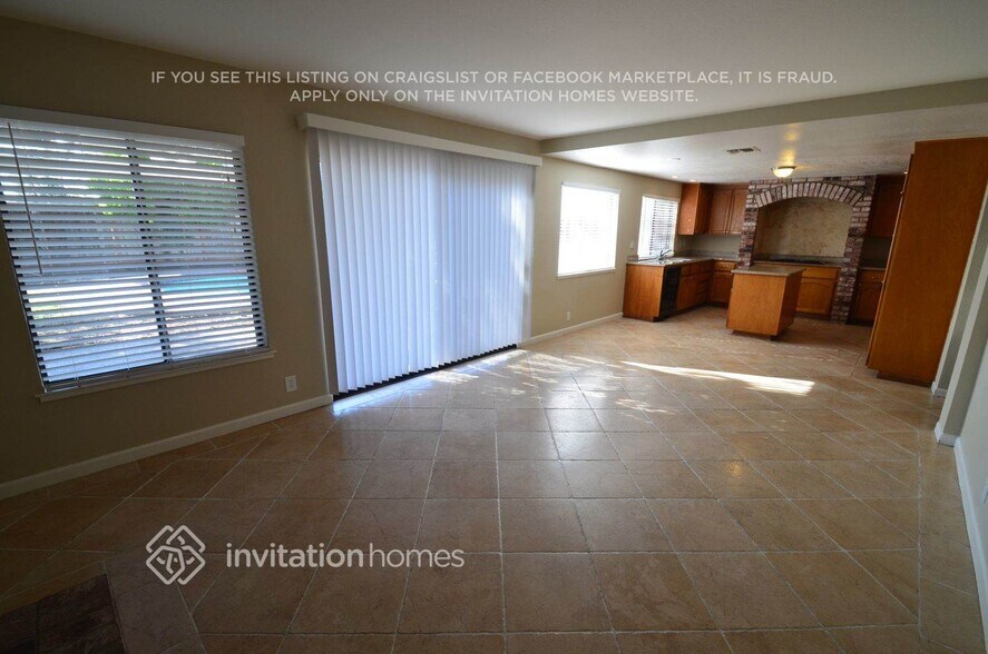 Building Photo - 4436 Deerfield Dr