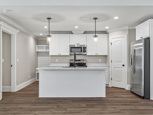 Building Photo - Newly Built 3 Bedroom Home Available Now