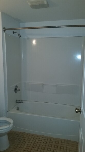 Building Photo - 60 Egmont St