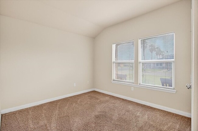 Building Photo - 6901 Anastasia Dr