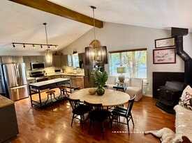 Building Photo - 79 Navajo