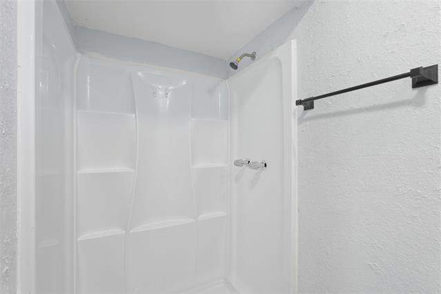 Building Photo - 6108 Jennings Dr