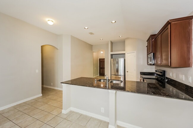 Building Photo - 4929 Lemon Grove Dr