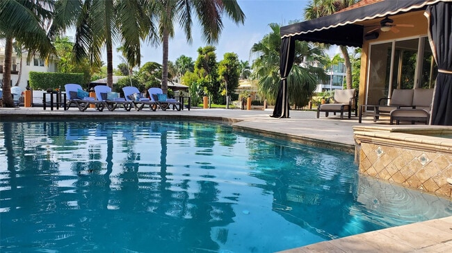 Primary Photo - 2626 Barcelona Dr