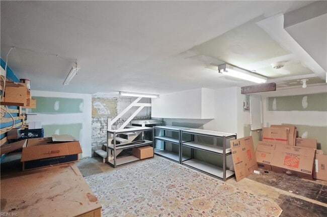 Building Photo - Classic 3 bedroom Home in the heart of Colonial Place