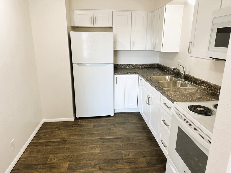 Building Photo - 2519 S 300 E