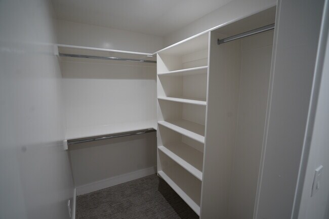 Building Photo - 428 S 975 W