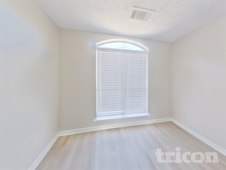 Building Photo - 130 N Greenfield Cir